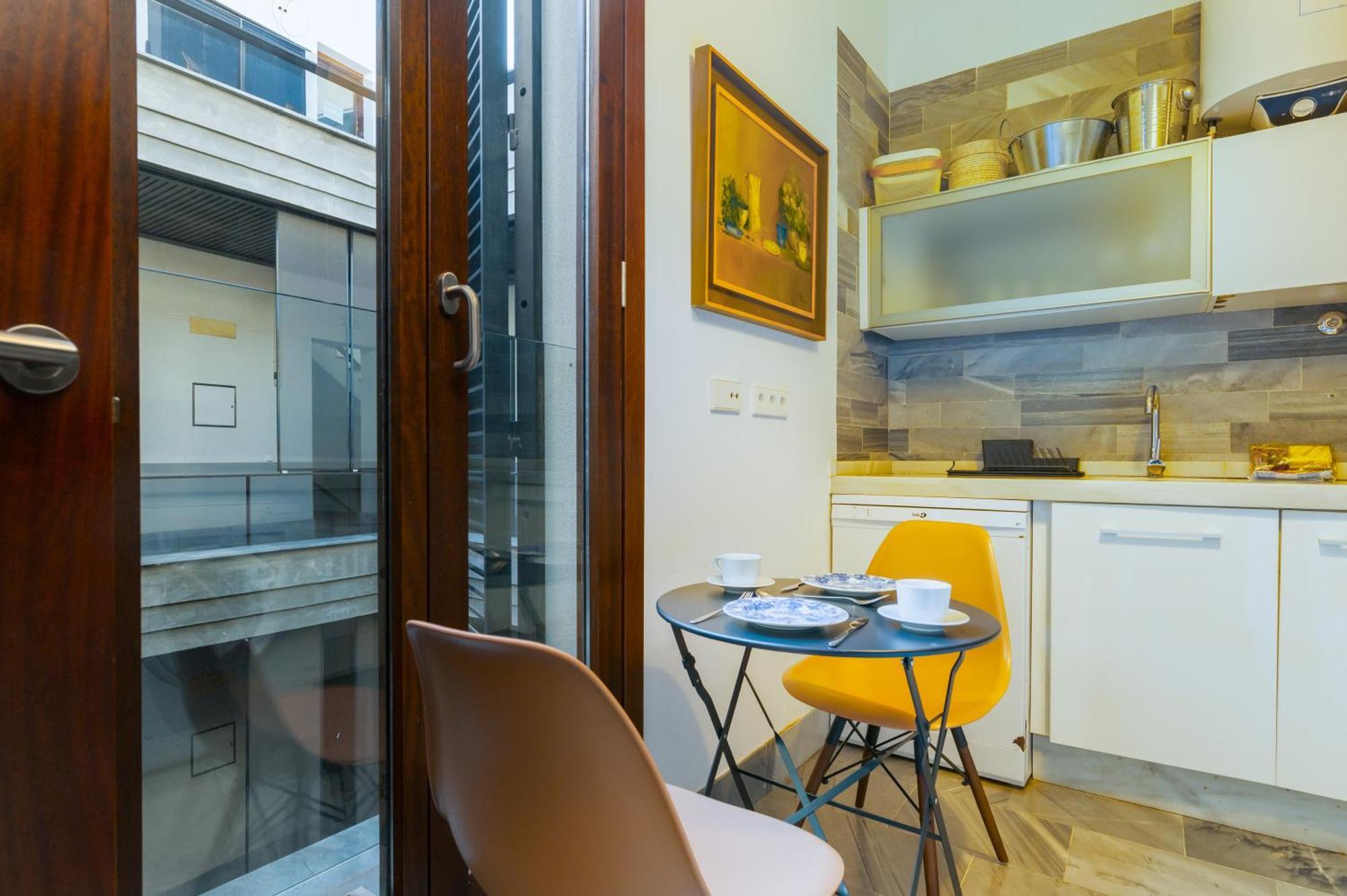 Attic With Terrace- 1Bd 1Bth- Corral Del Rey Apartment Sevilla Exterior foto